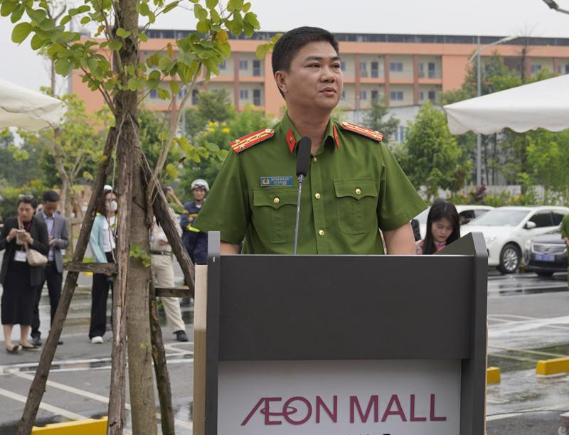 Đại tá Dương Đức Hải, Phó Giám đốc CATP phát biểu tại buổi diễn tập Đại tá Dương Đức Hải, Phó Giám đốc CATP phát biểu tại buổi diễn tập