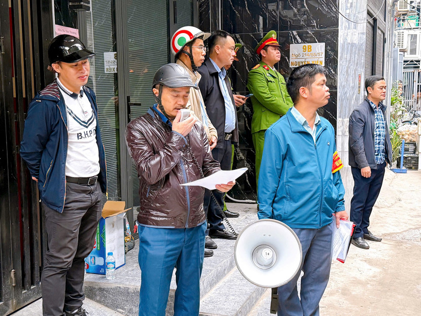 Tổ công tác phường Thanh Liệt tuyên truyền, xử lý vi phạm trong xây dựng trên địa bàn