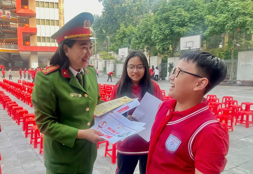 Công an phường Tây Hồ nâng cao ý thức pháp luật, phòng ngừa tội phạm tại học đường