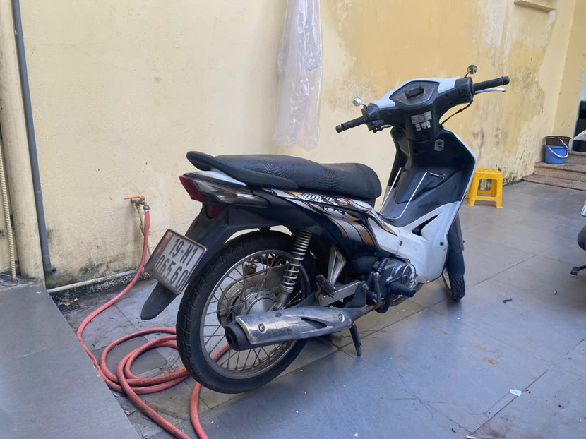 Công an phường Tây Hồ tìm chủ sở hữu xe máy ảnh 1