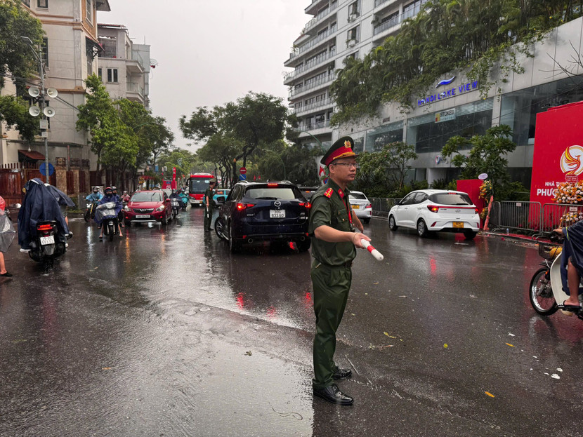 Công an phường Tây Hồ quyết tâm vì sự an toàn của người dân, góp phần thành công sự kiện A80 Công an phường Tây Hồ quyết tâm vì sự an toàn của người dân, góp phần thành công sự kiện A80