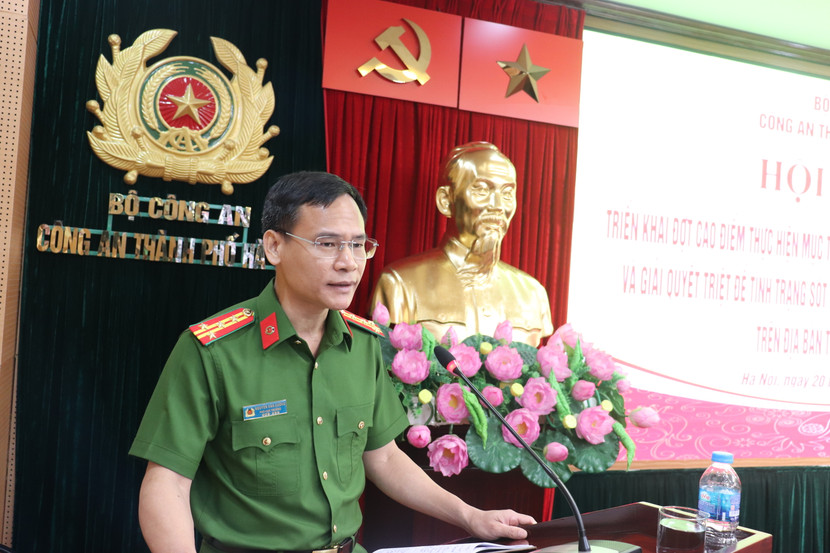 Đại tá Nguyễn Văn Cường phát biểu tại hội nghị