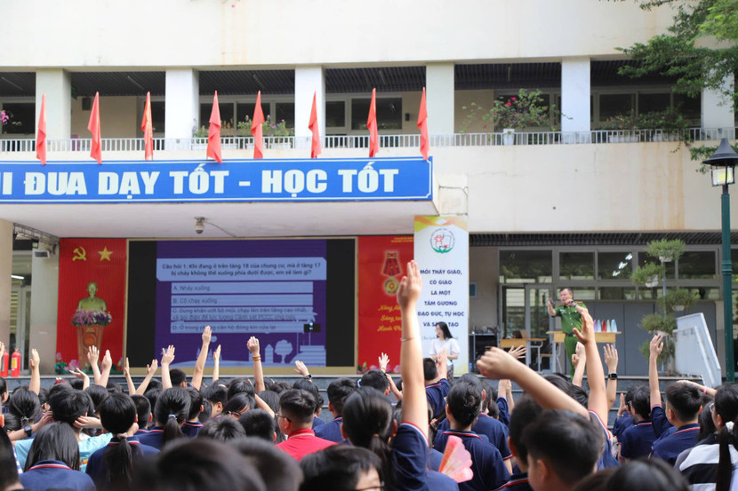 Trang bị kỹ năng hạn chế thương vong trong tình huống hỏa hoạn tại học đường