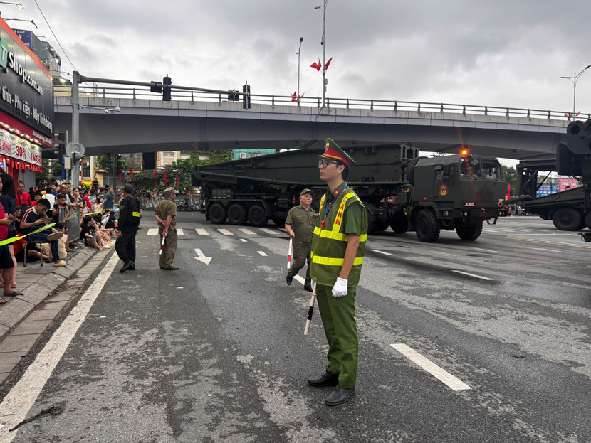 Công an phường Tây Hồ làm nhiệm vụ bảo đảm ANTT địa bàn phục vụ sự kiện A80