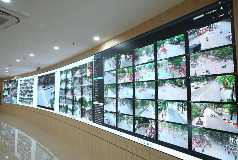 Trung tâm Thông tin chỉ huy, cơ quan &quot;đầu não&quot; điều hành mọi hoạt động của Công an Hà Nội, nhằm đảm bảo ANCT, TTATXH trên toàn thành phố