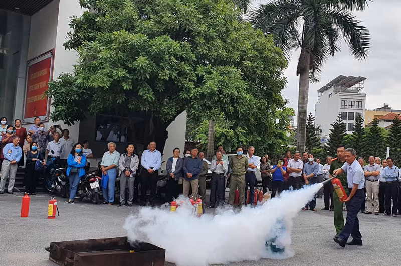 Thường xuyên tập huấn PCCC và CNCH là biện pháp tuyên truyền trực quan, sinh động để thay đổi nhận thức của người dân đối với công tác PCCC