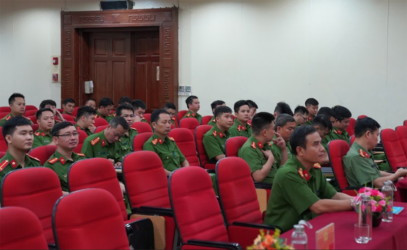 Các học viên tham gia tập huấn công tác quản lý Nhà nước về PCCC và CNCH Các học viên tham gia tập huấn công tác quản lý Nhà nước về PCCC và CNCH