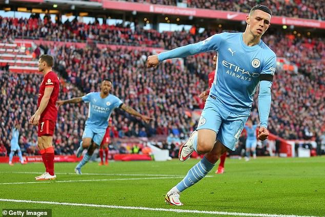 Phil Foden thi đấu chói sáng sau khi mới bình phục chấn thương