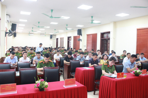 Các đại biểu tham dự hội nghị Các đại biểu tham dự hội nghị