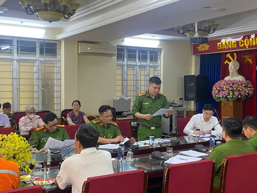 Đại diện Công an phường Mỹ Đình 2 phát biểu tham luận