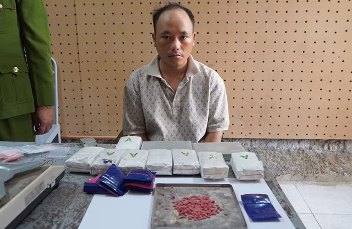 Đối tượng và tang vật...