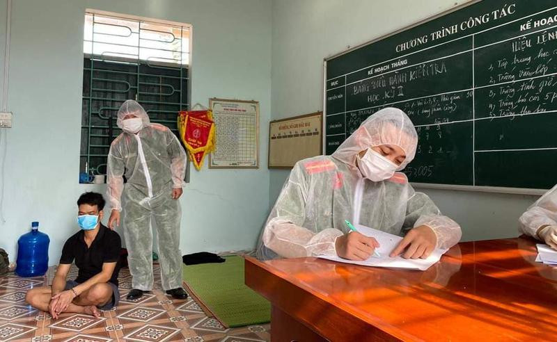 Cơ quan Công an lập biên bản xử lý đối tượng N.V.T