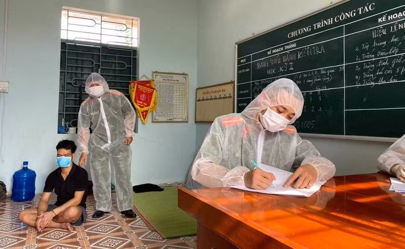 Cơ quan Công an lập biên bản xử lý đối tượng N.V.T
