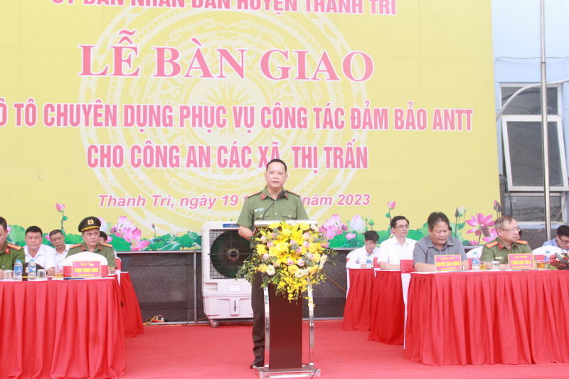 Đại tá Phạm Thanh Hùng - Phó Bí thư Đảng ủy, Phó Giám đốc CA TP Hà Nội phát biểu tại buổi lễ Đại tá Phạm Thanh Hùng - Phó Bí thư Đảng ủy, Phó Giám đốc CA TP Hà Nội phát biểu tại buổi lễ