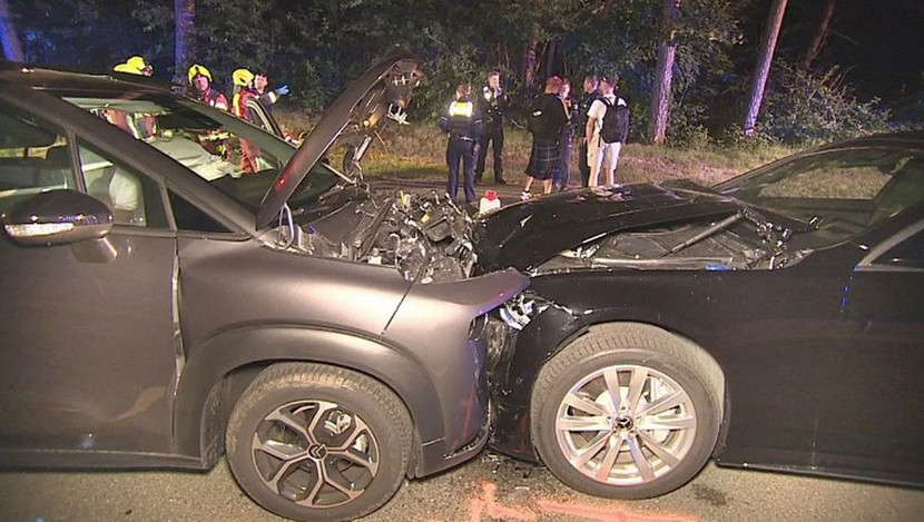 Hiện trường vụ tai nạn đấu đầu xe kinh hoàng Hiện trường vụ tai nạn đấu đầu xe kinh hoàng