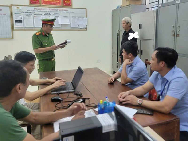 Cơ quan CSĐT thực hiện lệnh bắt tạm giam đối tượng Vần (X)