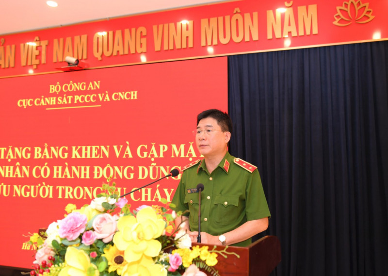 Cục trưởng Cục Cảnh sát PCCC và CNCH Nguyễn Tuấn Anh phát biểu tại buổi gặp mặt