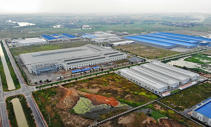 Công ty TNHH Risesun New Material Việt Nam còn xây dựng bổ sung 1 nhà xưởng số 06 (hoàn thành từ tháng 6/2023) có diện tích 9.089m2 để thực hiện hoạt động ép nhiệt không có trong báo cáo đánh giá tác động môi trường Công ty TNHH Risesun New Material Việt Nam còn xây dựng bổ sung 1 nhà xưởng số 06 (hoàn thành từ tháng 6/2023) có diện tích 9.089m2 để thực hiện hoạt động ép nhiệt không có trong báo cáo đánh giá tác động môi trường