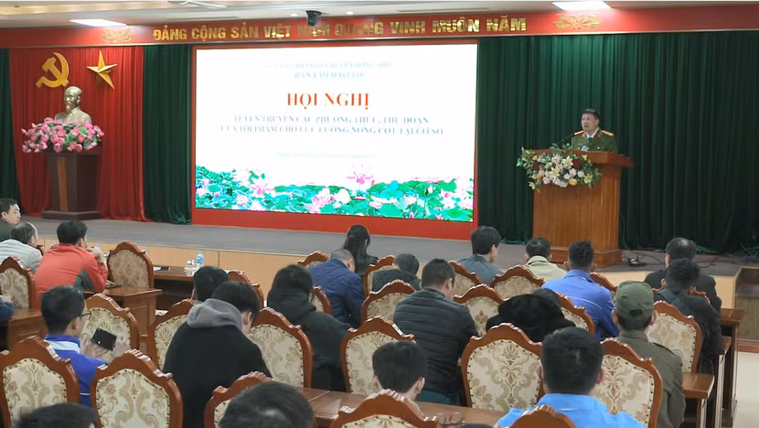 Thượng tá Nguyễn Quang An – Phó trưởng Công an Huyện – Phó trưởng Ban Chỉ đạo 138 huyện Đông Anh phát biểu tại hội nghị