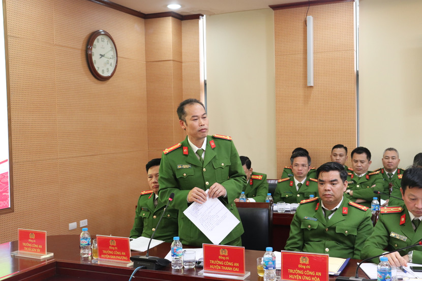 Đại diện BCH CAH Thanh Oai tham luận tại hội nghị Đại diện BCH CAH Thanh Oai tham luận tại hội nghị