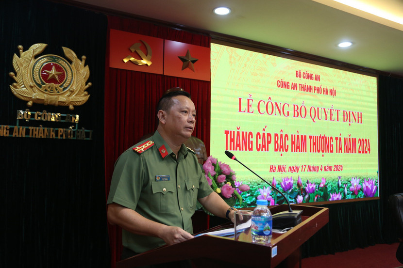 Đại tá Phạm Thanh Hùng - Phó Bí thư Đảng ủy, Phó Giám đốc CATP phát biểu chỉ đạo tại buổi Lễ