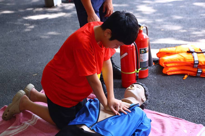 Thực hành kỹ năng sơ cứu nạn nhân