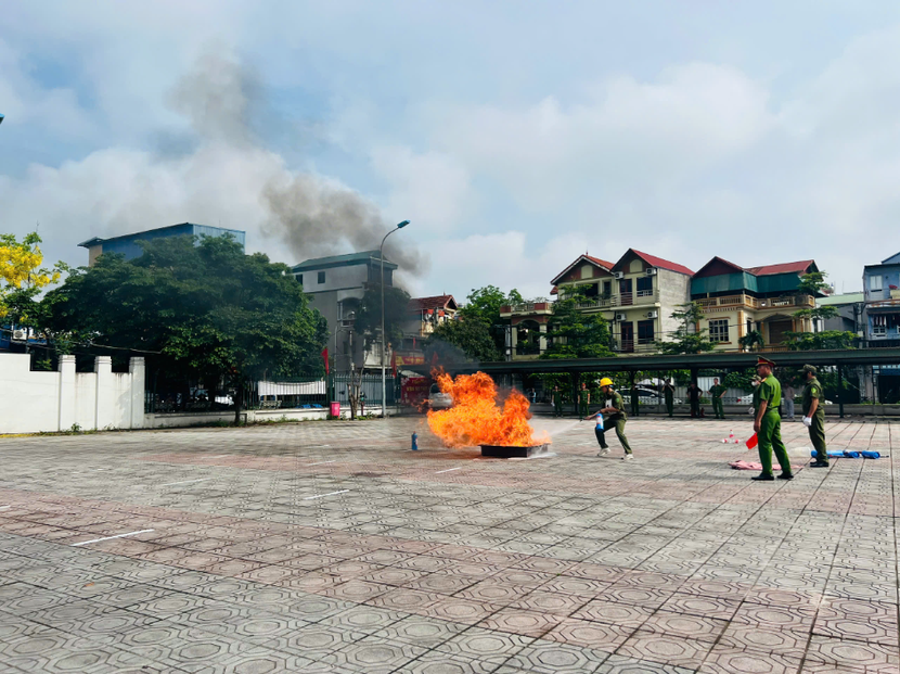 Các tổ tham gia phần thi thực hành Các tổ tham gia phần thi thực hành