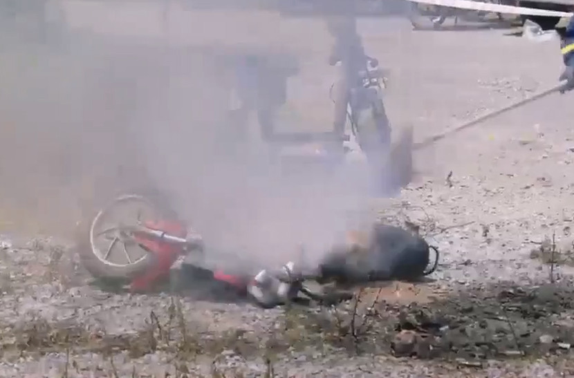 Sử dụng cát ướt chữa cháy xe điện đúng kỹ thuật là một trong những giải pháp hiệu quả Sử dụng cát ướt chữa cháy xe điện đúng kỹ thuật là một trong những giải pháp hiệu quả