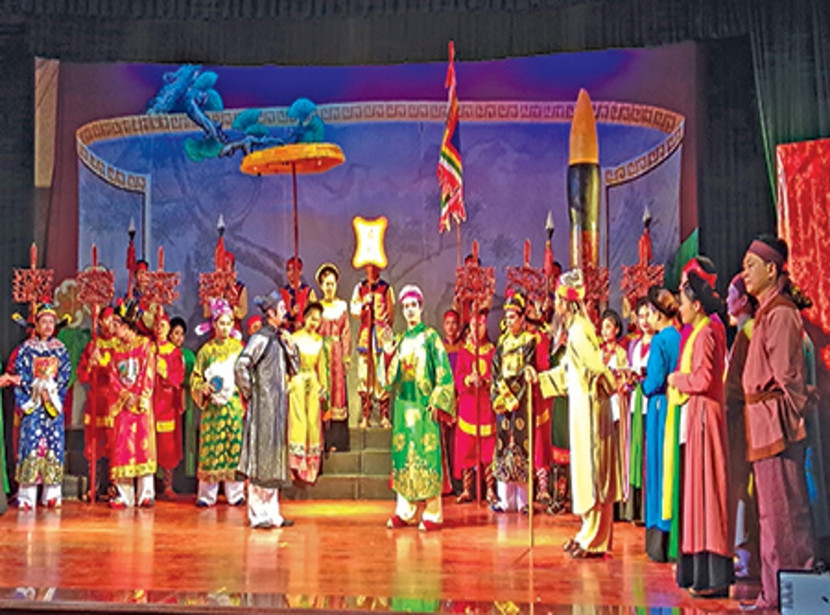 Các nghệ sĩ của Đoàn nghệ thuật chèo tỉnh Thái Bình góp mặt trong chương trình "Hào khí Đông A"