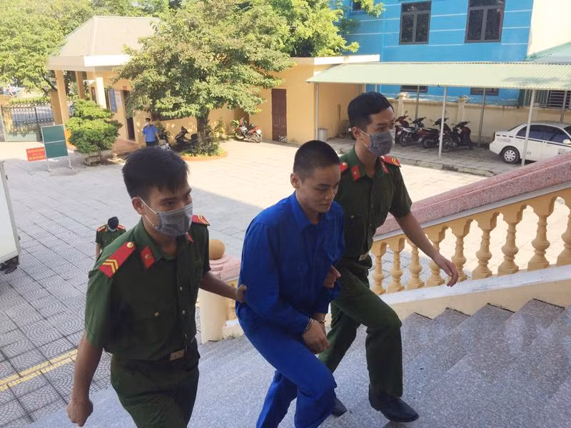 Thực hiện hành vi phạm tội với tính chất côn đồ, Bùi Tuấn Đại đã phải nhận bản án 8 năm tù