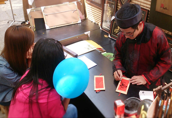 Xuân về, ông đồ xuống phố ảnh 13 Xuân về, ông đồ xuống phố ảnh 13