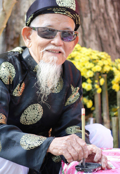 Xuân về, ông đồ xuống phố ảnh 14 Xuân về, ông đồ xuống phố ảnh 14