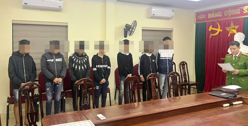 Cơ quan CSĐT lập hồ sơ xử lý các đối tượng gây rối TTCC Cơ quan CSĐT lập hồ sơ xử lý các đối tượng gây rối TTCC