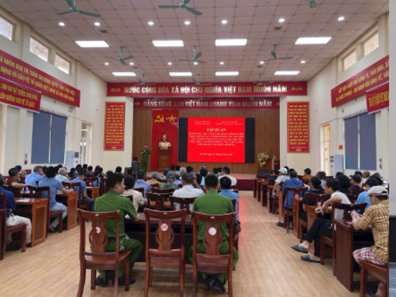 Các đại biểu tham dự hội nghị