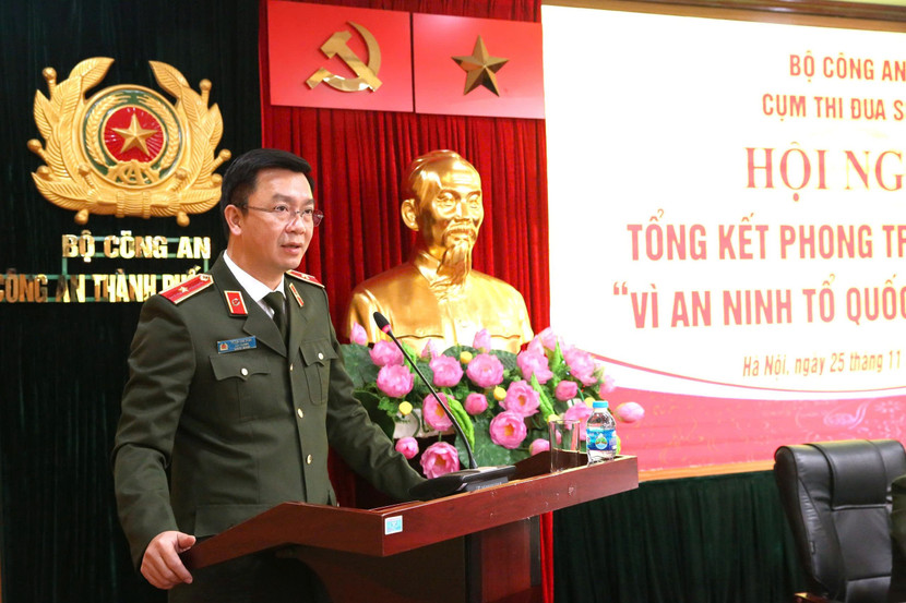 Thiếu tướng Phạm Kim Đĩnh, Cục trưởng Cục Công tác chính trị, Bộ Công an phát biểu tại hội nghị