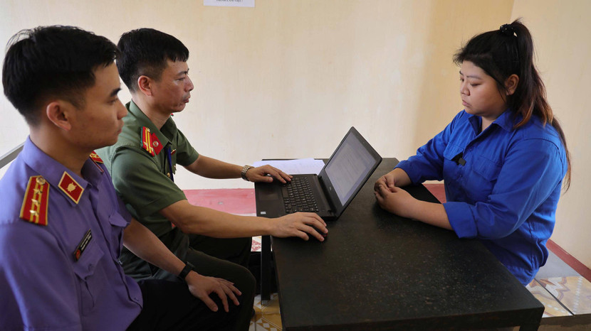 Đối tượng Trần Thanh Huyền tại cơ quan An ninh điều tra, Công an tỉnh Lào Cai