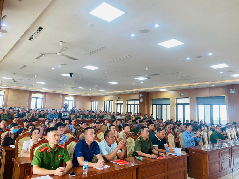 Đội Chữa cháy và cứu nạn, cứu hộ khu vực số 20 đã tổ chức tuyên truyền, tập huấn an toàn cháy, nổ, thoát nạn cho hộ gia đình, hộ gia đình kết hợp sản xuất kinh doanh, chủ nhà trọ, nhà cho thuê, nhà nhiều căn hộ trên địa bàn