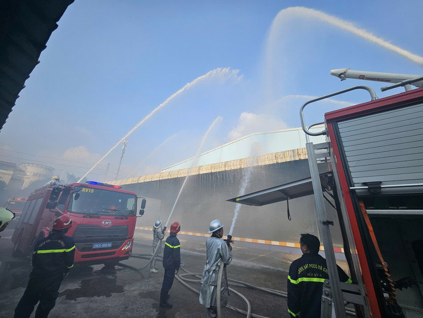 Các lực lượng triển khai diễn tập phương án PCCC và CNCH
