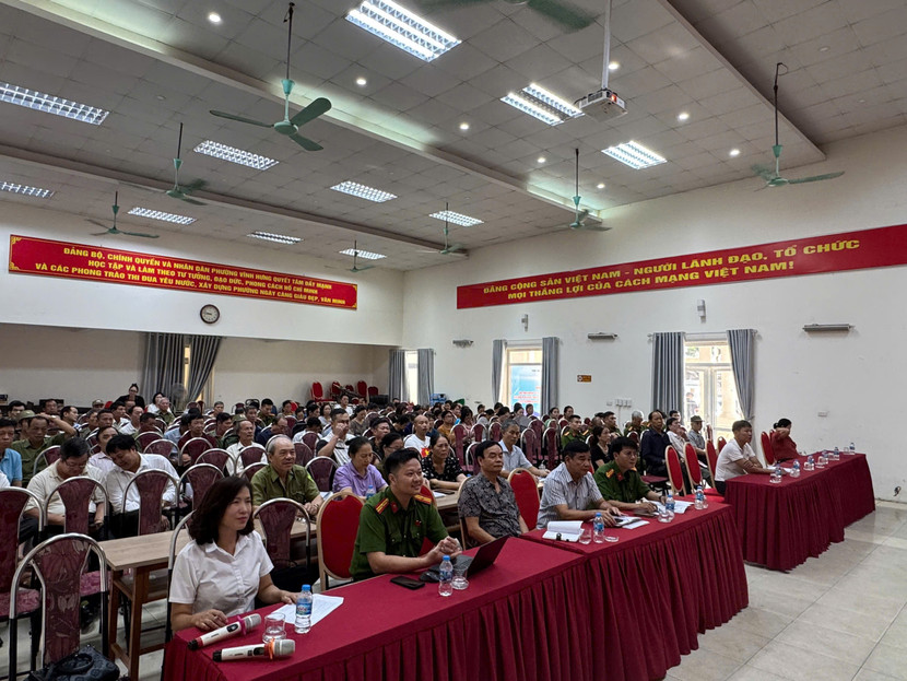 Các đại biểu dự hội nghị tuyên truyền an toàn PCCC và CNCH