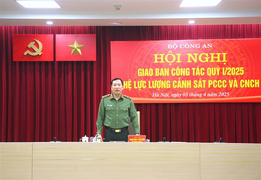 Trung tướng Lê Văn Tuyến, Thứ trưởng Bộ Công an chủ trì Hội nghị giao ban công tác Quý I/2025 của hệ lực lượng Cảnh sát phòng cháy, chữa cháy và cứu nạn, cứu hộ