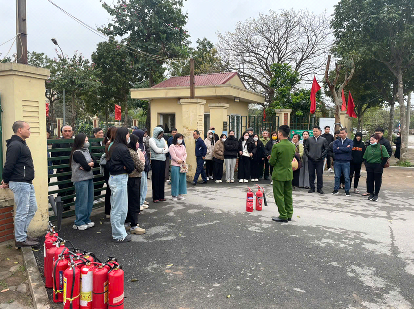 Cảnh sát PCCC và CNCH tuyên truyền, hướng dẫn kỹ năng an toàn cháy, nổ tại nhà trọ ở địa bàn Thanh Trì