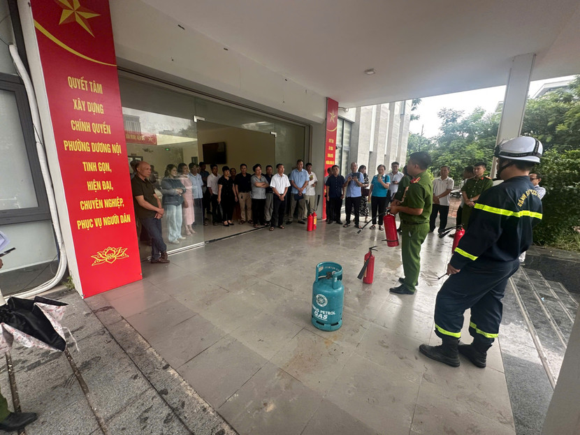 Hướng dẫn sử dụng bình chữa cháy xách tay Hướng dẫn sử dụng bình chữa cháy xách tay