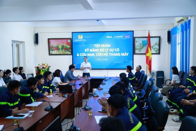 Tập huấn chuyên sâu kỹ năng xử lý sự cố, tai nạn thang máy tại Hiệp hội Thang máy Việt Nam Tập huấn chuyên sâu kỹ năng xử lý sự cố, tai nạn thang máy tại Hiệp hội Thang máy Việt Nam