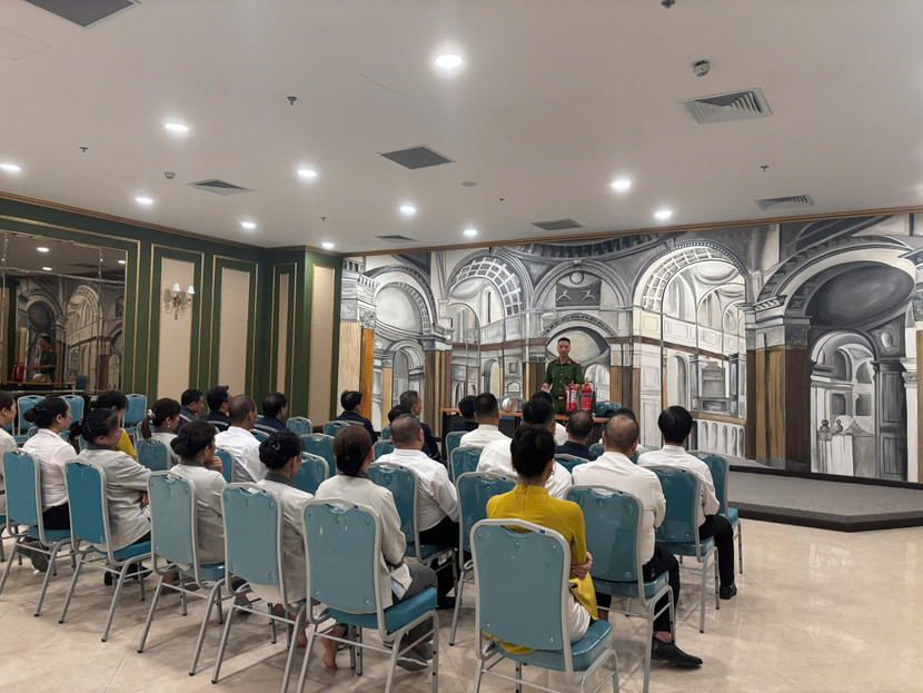 Cảnh sát PCCC và CNCH tuyên truyền, hướng dẫn kỹ năng cho lực lượng Đội PCCC cơ sở