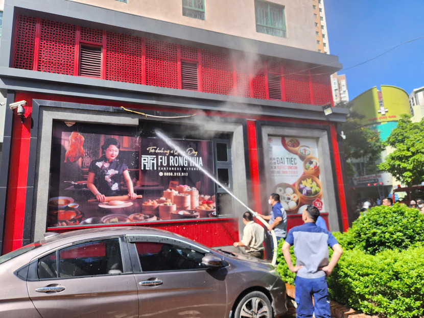 Lực lượng cơ sở đã sử dụng phương tiện trang bị tại tòa nhà xử lý sự cố