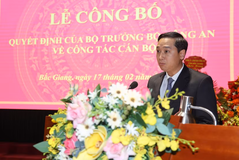 Đồng chí Nguyễn Việt Oanh - Chủ tịch UBND tỉnh Bắc Giang phát biểu tại buổi lễ
