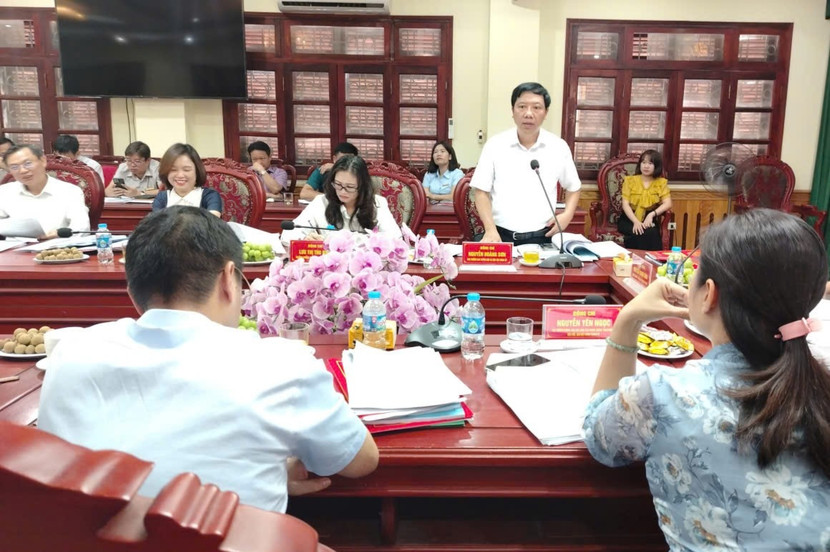 Đồng chí Nguyễn Hoàng Sơn - Phó trưởng Ban Tuyên giáo và Dân vận Thành uỷ phát biểu tại buổi làm việc