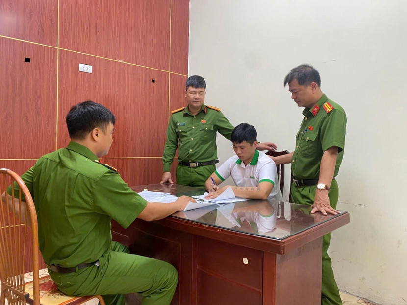 Đối tượng Nguyễn Hoài Nam tại cơ quan Công an