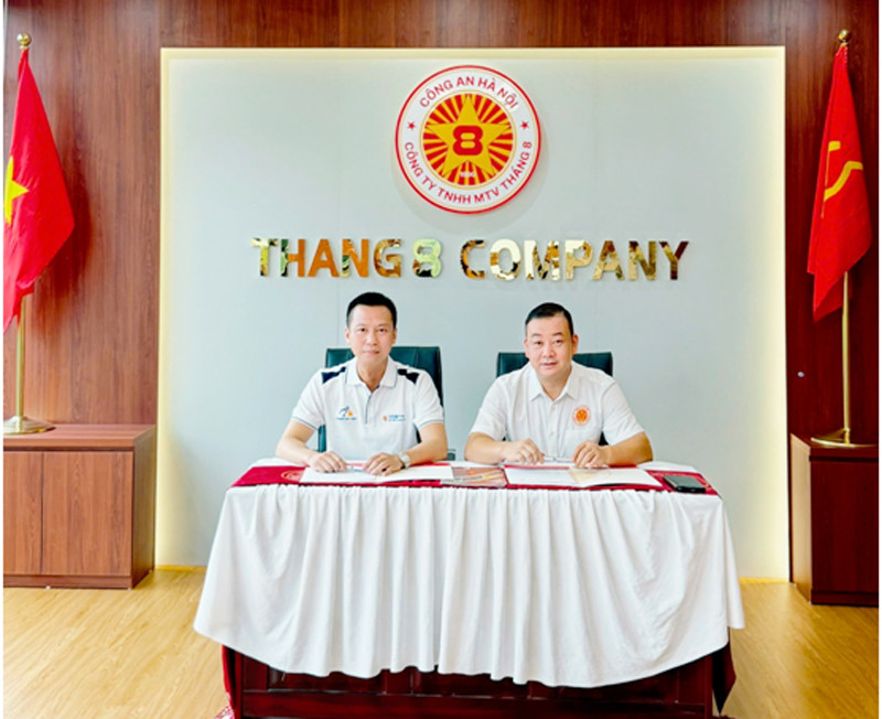 Sự hợp tác giữa Công ty Tháng 8 và Công ty CP Phát triển Thương mại Quốc Khang còn mang ý nghĩa to lớn hơn đó là hướng đến nội địa hóa và phát triển bền vững Sự hợp tác giữa Công ty Tháng 8 và Công ty CP Phát triển Thương mại Quốc Khang còn mang ý nghĩa to lớn hơn đó là hướng đến nội địa hóa và phát triển bền vững