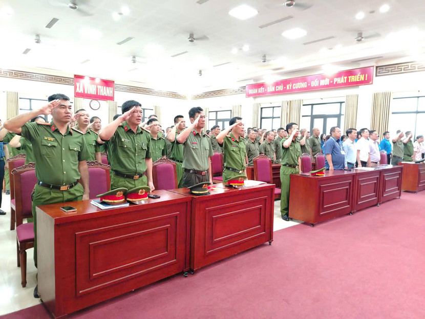 Đảng ủy - HĐND - UBND - Ủy ban MTTQ, Ban Chỉ đạo 197 và lực lượng Công an xã Vĩnh Thanh, Hà Nội tổ chức Lễ ra quân đảm bảo trật tự đô thị , trật tự công cộng, phòng chống tội phạm góp phần đảm bảo an ninh, an toàn Đại hội Đảng các cấp trên trên địa bàn